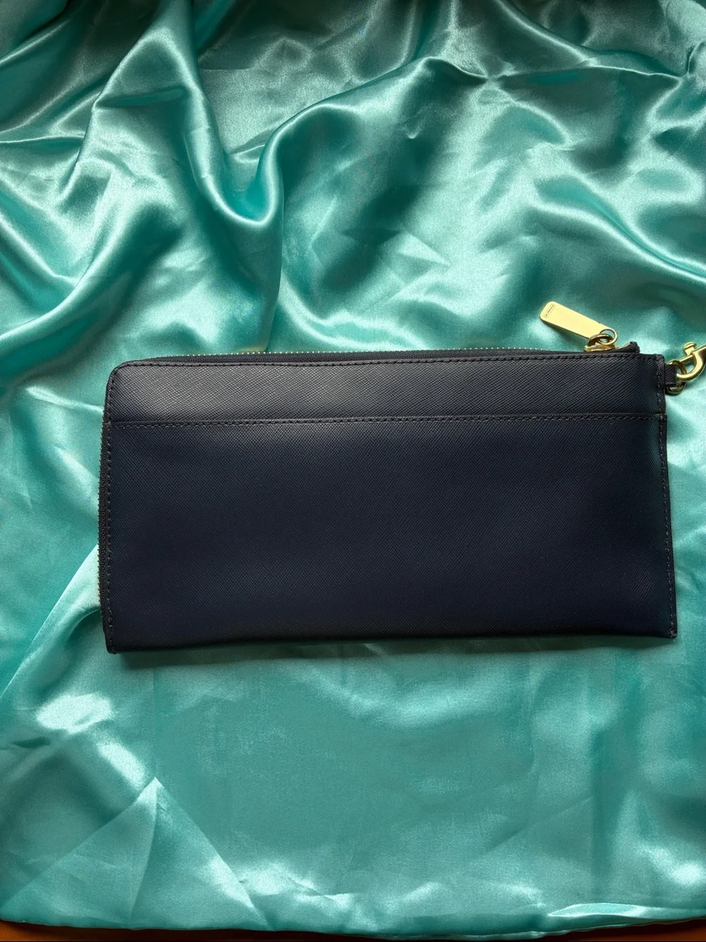 Coach New York, slim accordion half zip around wallet/wristlet
